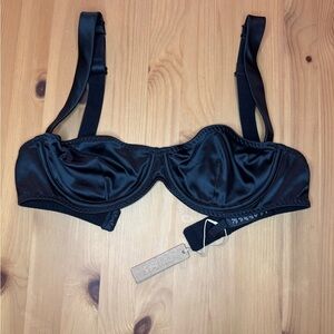 SKIMS Black Cup Bra with Adjustable Straps